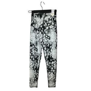 Offline by Aerie 7/8 High-Rise Leggings – Black & White Print 🖤🤍 NWT Small